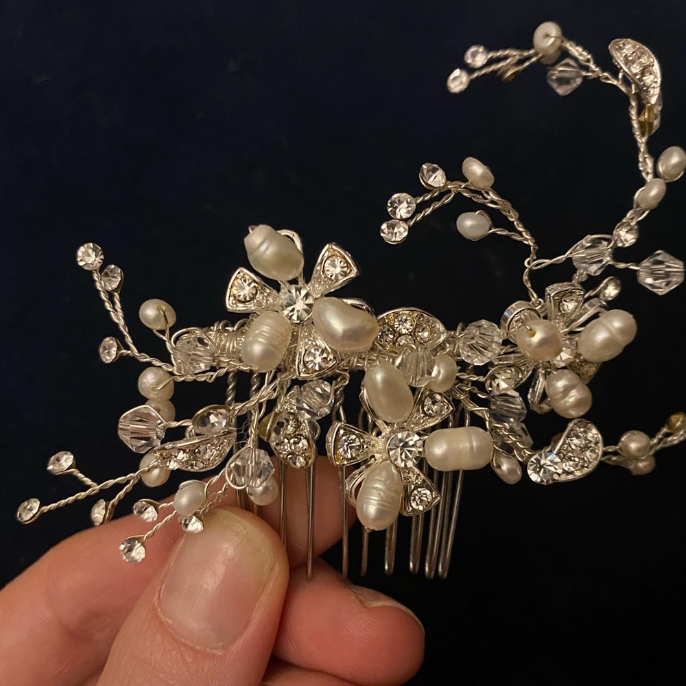 Bridal hairpiece